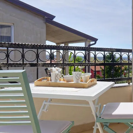 Sunliving By Rent Istria Apartamento *