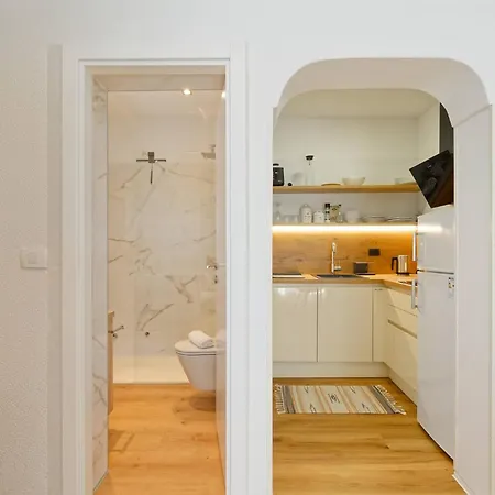 Apartamento Sunliving By Rent Istria *