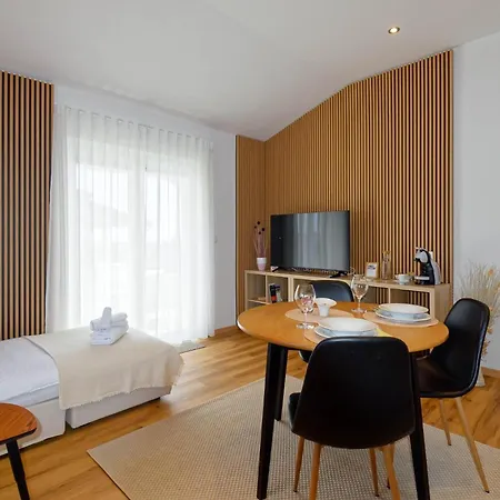 Apartment Sunliving By Rent Istria Vilanija